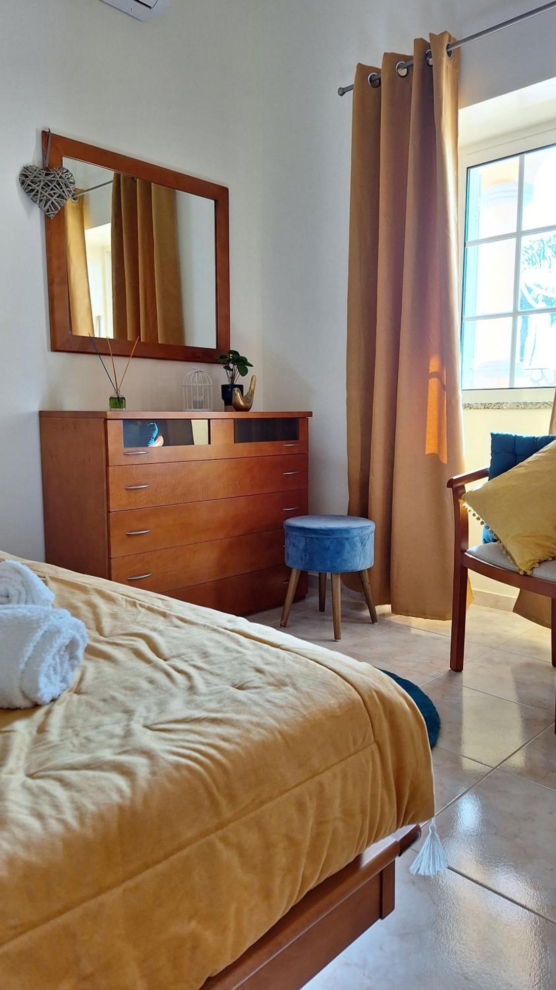 Casa Laranjal Apartment