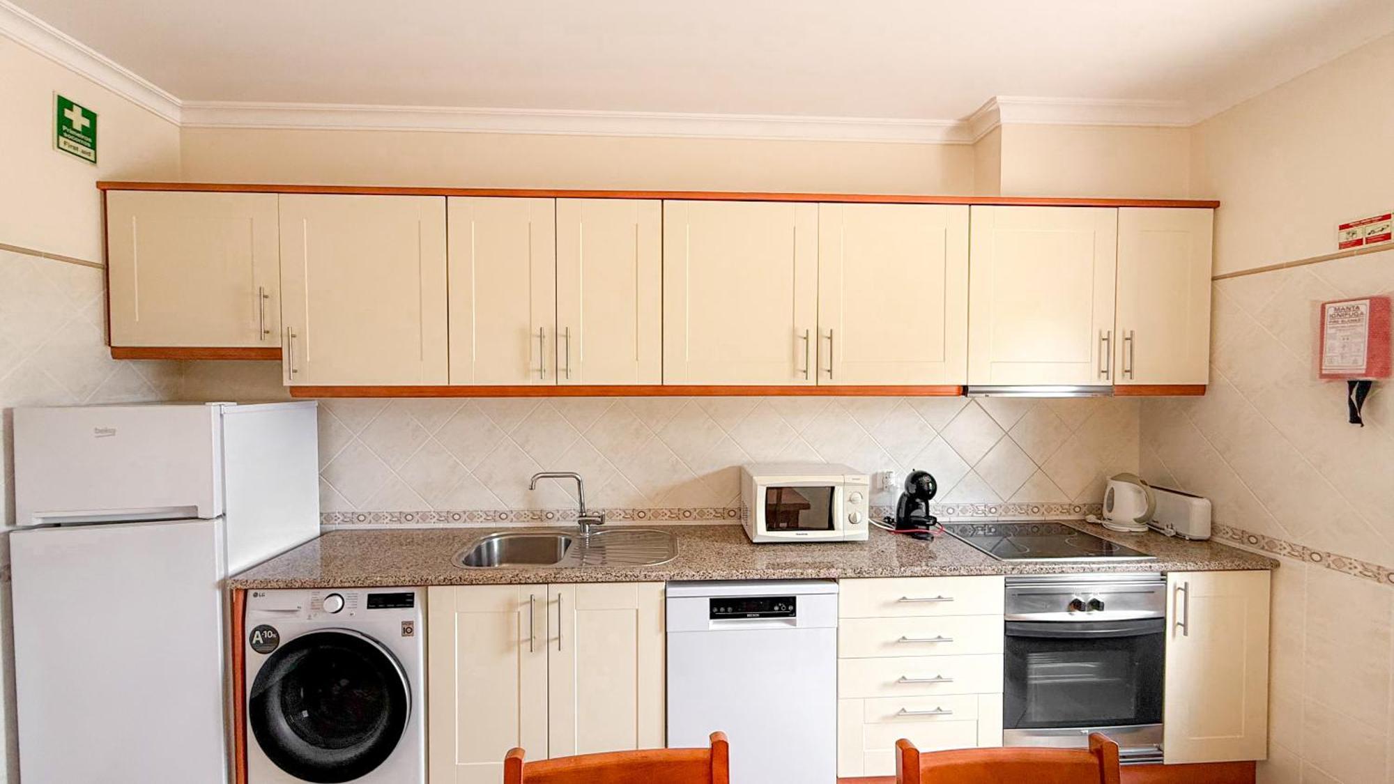 Casa Laranjal Apartment *