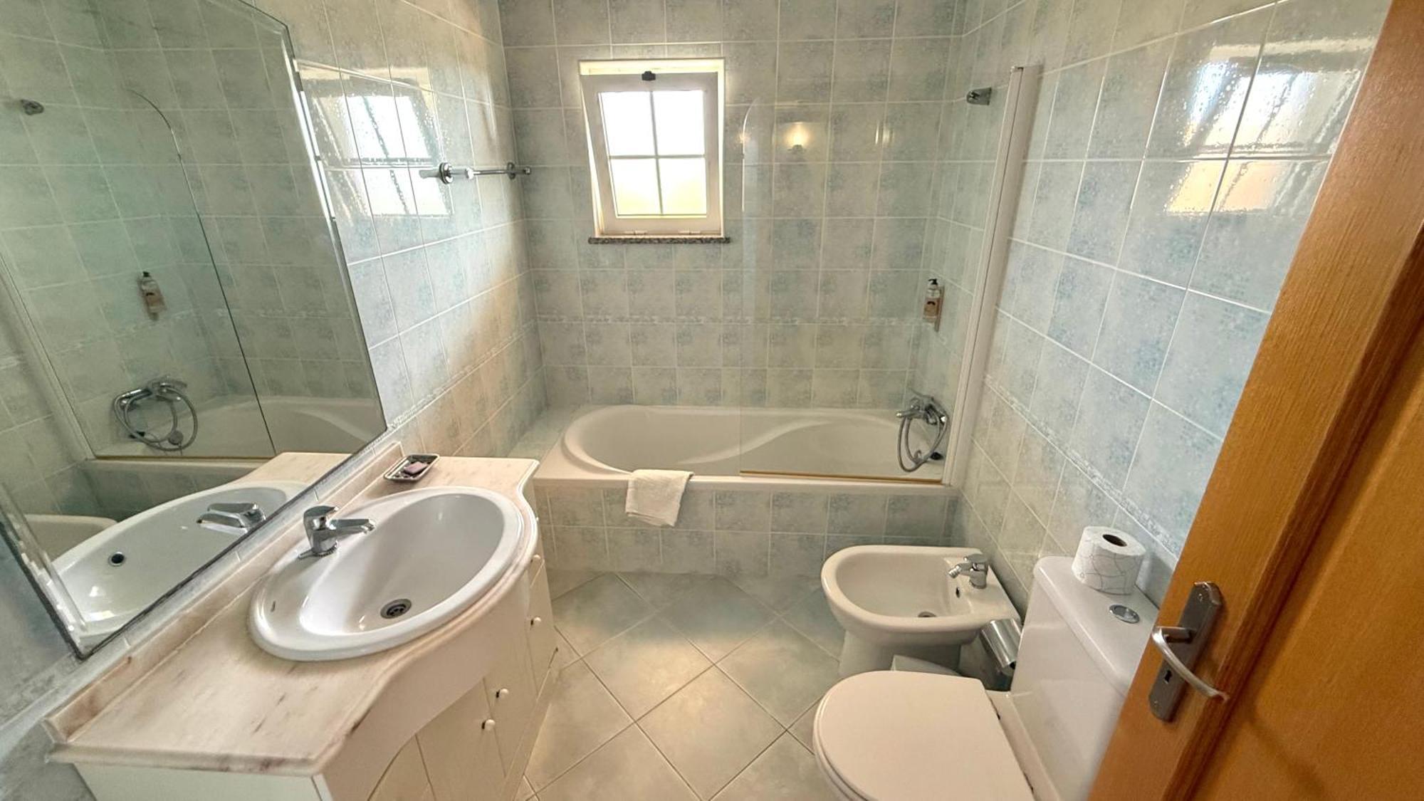 Casa Laranjal Apartment